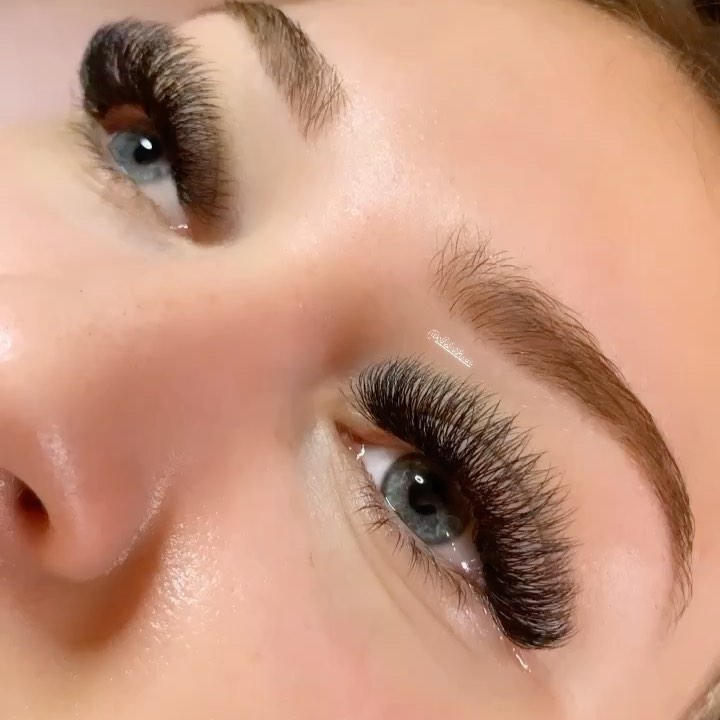 FE0AC0 374A 426D B589 5D22179794FB — eyelash extensions service