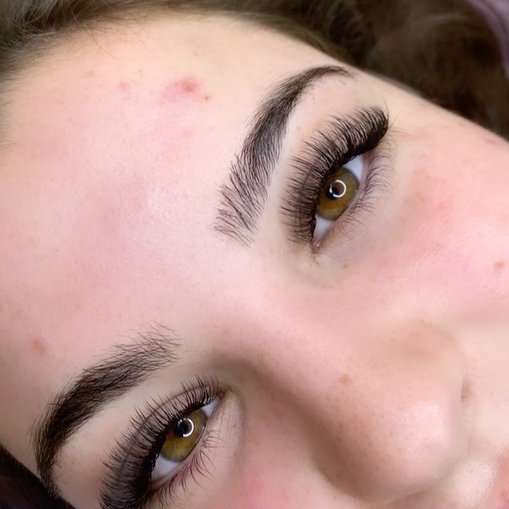 A8 3B44 4D21 A0B5 B71179C4E22A — eyelash extensions service